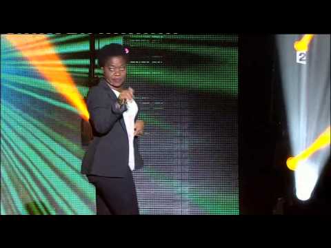 Claudia Tagbo - Rire ensemble contre le racisme