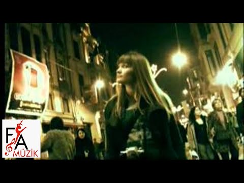 Dolapdere Big Gang - English Man In Newyork (Official Video)