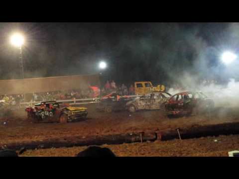 Edmonson Co Fair Demo Derby 2016 Compact Consi Heat 1
