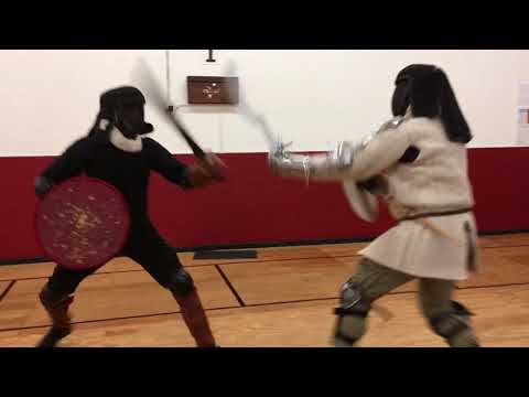 Kopesh vs gladius