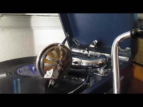 Roy Smeck and His Serenaders - Sweet as a Song (1938)