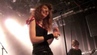 Melissa Auf Der Maur 'Speech' and  Overpower Thee @ Melkweg Amsterdam april 2010