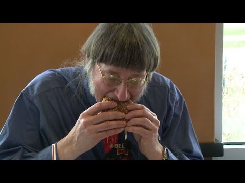 Man eats 30,000th Big Mac