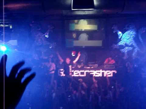 Roger Shah with Eller van Buuren & Chris Jones live @ Gatecrasher in Moscow 10-04-2010