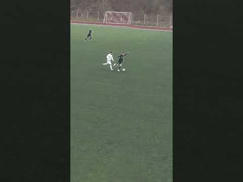 SO unterbindet man einen Konter 😂 #fussball #fußball #kreisliga #shorts