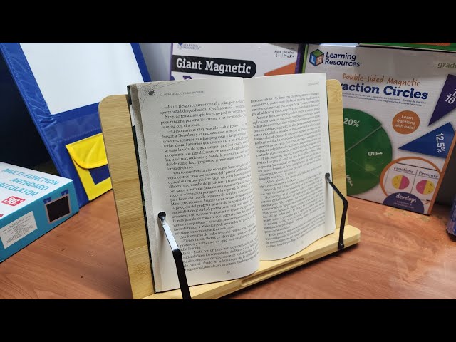Vídeo relacionado con Atril para libros de cocina, soporte plegable de bambú para leer con 6 alturas ajustables