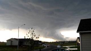 preview picture of video 'Tornado Near Derby, Kansas 2010'