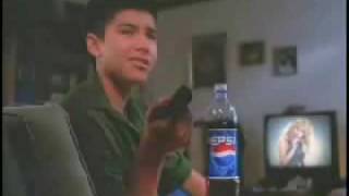 Shakira   Comercial da Pepsi   Ask For More Dentro da TV   www shakirabrasil cjb net