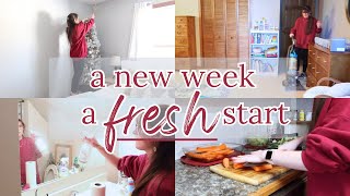 Food Prep, Taking down Christmas & Cleaning | Homemaking Motivation