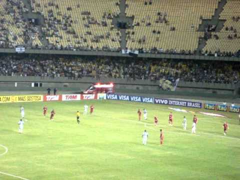 Gol do Heleno  - Ceará 1 X 0 Internacional Série A 2010 - 28ª Rodada.MPG