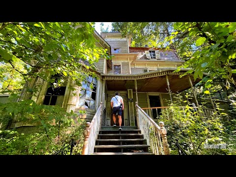 Haunted House Walk-Through Enchanted Forest Theme Park Salem, Oregon