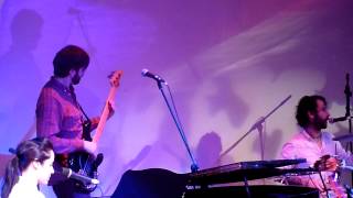 Nerina Pallot - The Hold Tight / Two Figures In The Snow