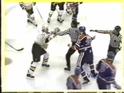 Greg Adams vs Lyndon Byers