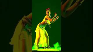 Download lagu Her solo⭐🔥#jhavartika# jhavartika#vartika#dancer#popping#reelsinstagram#reel mp3
