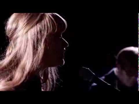 Isobel Anderson Performs 'Don't'