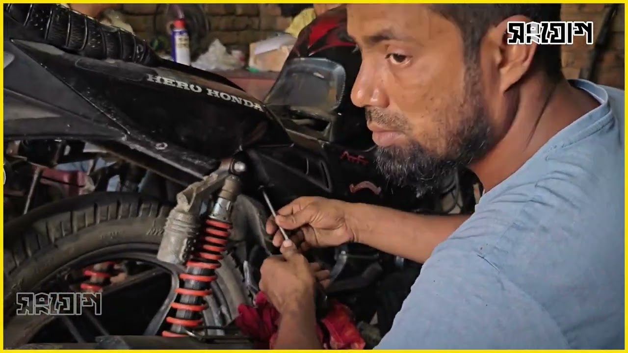 ছোট্ট গ্যারেজে বড় স্বপ্ন: রায়হানের জীবন সংগ্রাম