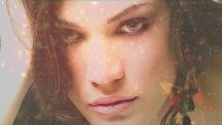 Ivi Adamou - White Christmas