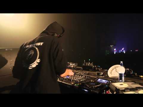 Angerfist @ TOXICATOR 2011 (official)