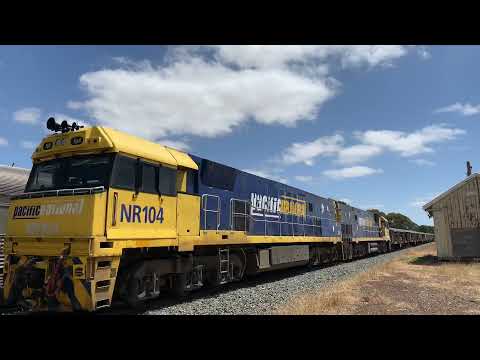 NR104 & NR47 On 3XM4 Steel Train Pass “The Great Southern “At Inverleigh (22/12/2021)