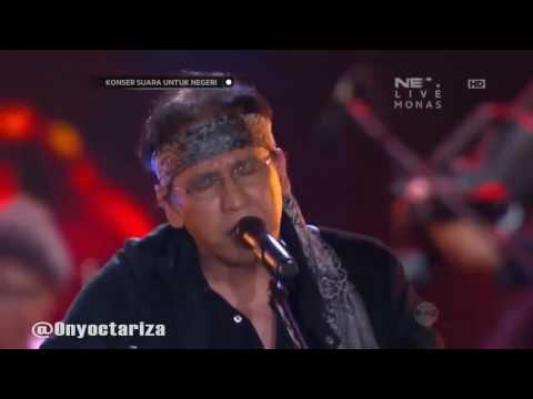 BONGKAR    IWAN FALS ft BONDAN PRAKOSO LIVE