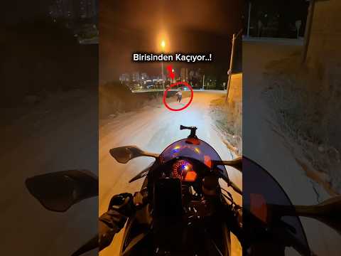 Kadın birisinden kaçıyor..!😱😱 #shorst #vlog #motovlog #motorcu