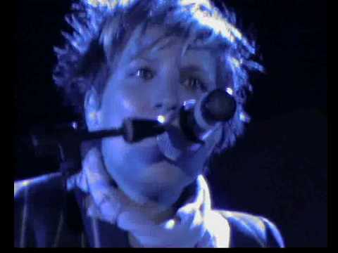 Laura Bono - Non credo nei miracoli (acustica).AVI