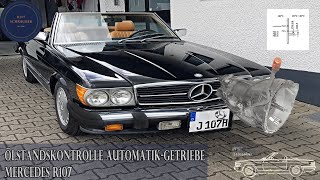 Sprawdzanie poziomu oleju w automacie - Mercedes R107