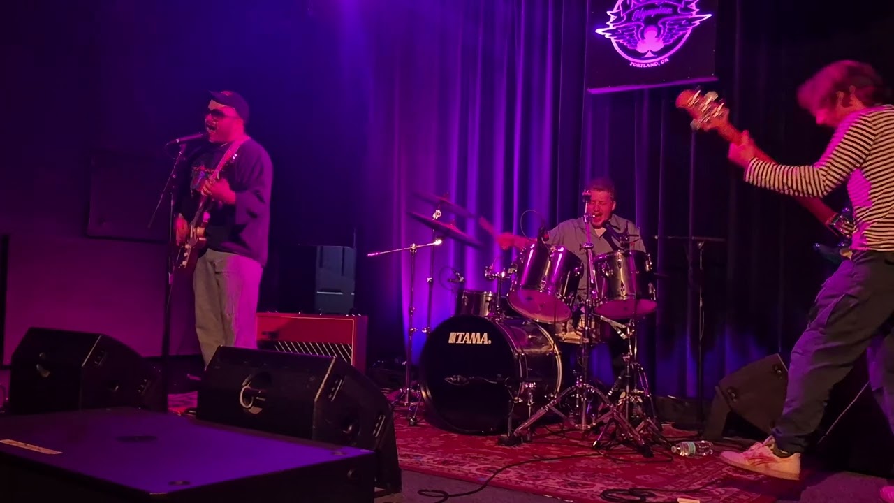 THE KELEVRAS, SEEKING SUNRISES, POSITIVITY CLUB (SOLO) video preview