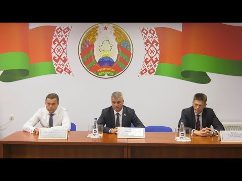 Сенатор Алексей Неверов встретился с коллективом "Кристалла" видео