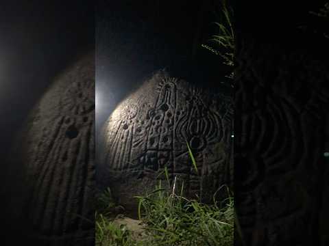 Misteriosos petróglifos de Mara Rosa, norte do estado de Goiás, região do Cerrado brasileiro 🔦🪨