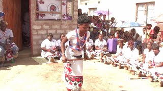 Makgolo kgwahla dance until she gets hungry (more 