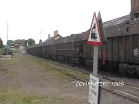 Irish Rail 071 loco 075 + Tara's at Navan