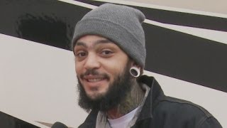 Travie McCoy on Joakim Noah of Chicago Bulls