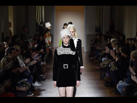Blugirl | Full show | Milan Fashion Week | Fall/winter 2017/2018