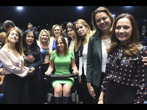 Bancada feminina no Congresso não corresponde ao número de mulheres do eleitorado