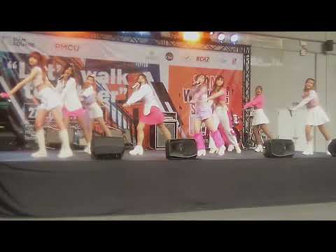 ถามแม่ก่อน - Jewel Girls @Siam Walking Street Fest 2022. วันที่ 28/05/2565  ณ  Siam Square One