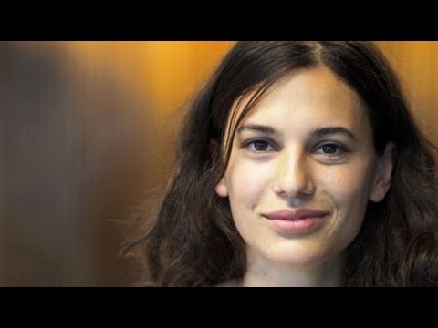 Anna F. "Too far" acoustic Version live beim radioeins Parkfest