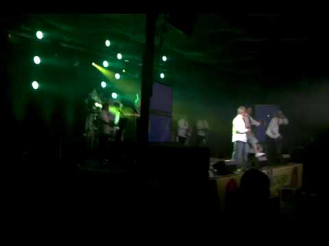 7  Tuhansien Sulojen Maa