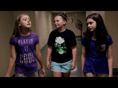 Kids perform Aaron Sorkin scene from The West Wing: Five Votes Down s1e4