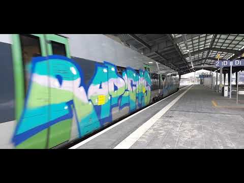 Ausfahrt S3 in Halle (Saale) Hbf auf Gleis 2