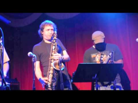 Soulive feat George Porter, Nigel Hall & Skerik- Africa