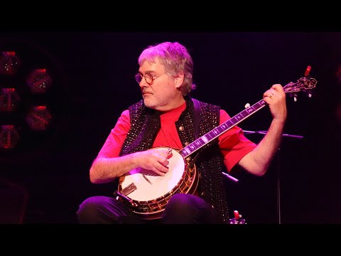 Linus and Lucy / Charlie Brown Christmas (live) Bela Fleck & Flecktones 12/10/2025 Beacon Theatre NY