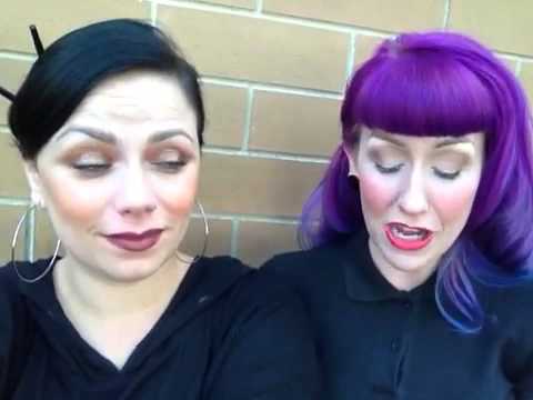 Nikki and Chris talk about Nikki's BAD Tinder date.