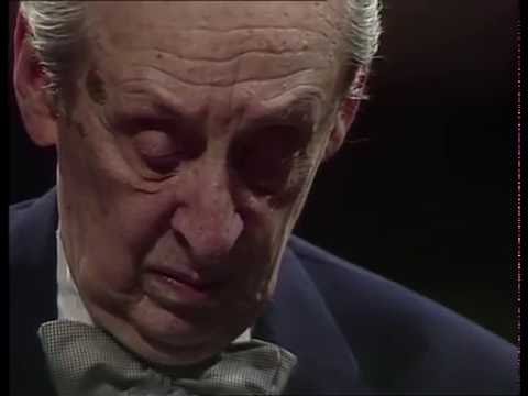 A very passionate performance by Vladimir Horowitz, Schumann Kinderszenen Op. 15