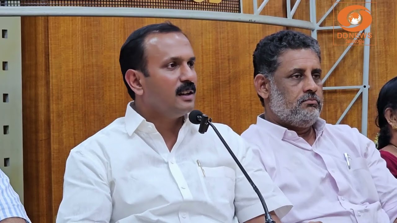 രാജ്യത്ത് ഇനി ഭാവിയില്ലെന്ന് മനസ്സിലാക്കിയാണ് കോൺ?