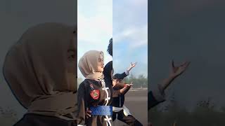 Download lagu Pasangan Romantis Srikandi Ikspi VS Cowok Psht #paskersakeramadura #paskersakera #ikspi mp3