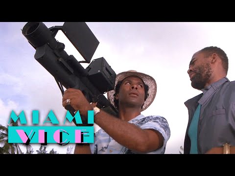 Tubbs Tries Out the Stinger | Miami Vice