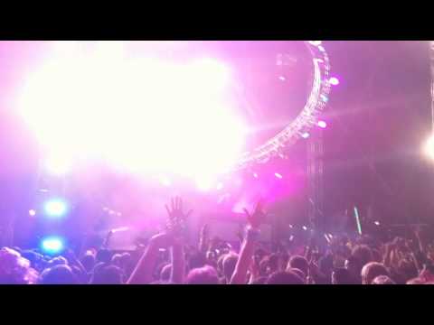 Gareth Emery Live @ EDC 2010 (Sander Van Doorn - Renegade)