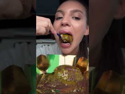 Viral Dubai Dessert #food #eatshow #mukbang #eatsounds