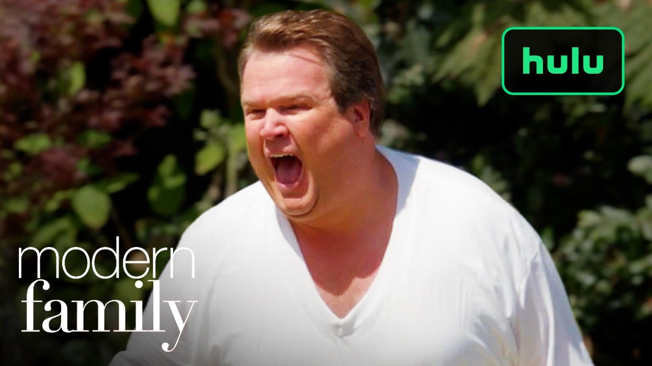 Stella The Bulldog Goes Missing | Modern Family | Hulu